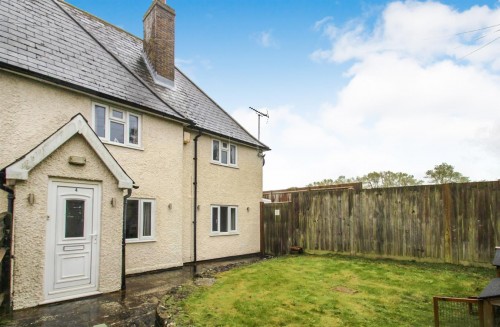 Arrange a viewing for 4 Malthouse CottagesDean StreetEast FarleighKent